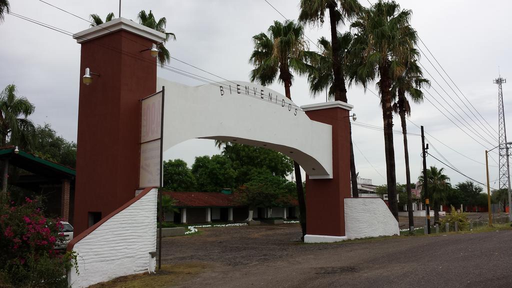 Hotel El Rancho Navojoa Esterno foto