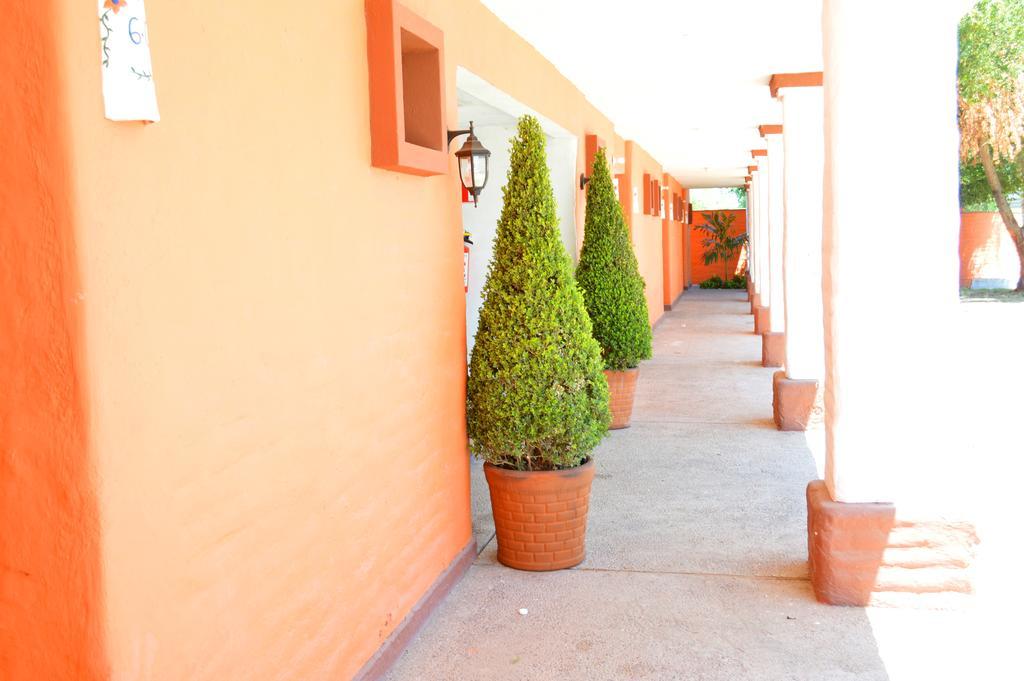 Hotel El Rancho Navojoa Esterno foto