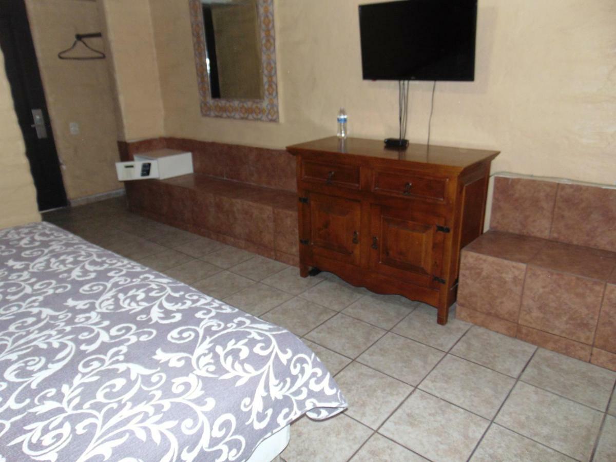 Hotel El Rancho Navojoa Esterno foto